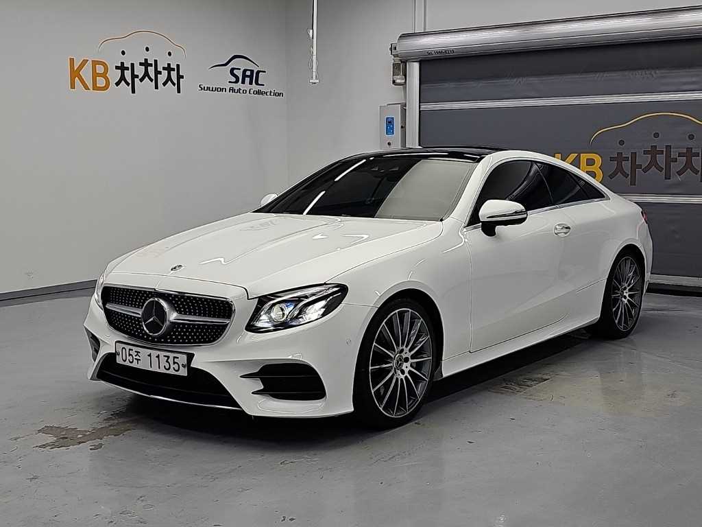 벤츠 E 클래스 E400 4MATIC 쿠페 사진