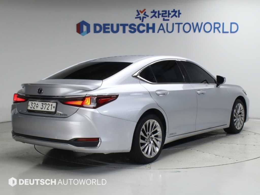 렉서스 ES 럭셔리 플러스 사진 2/20