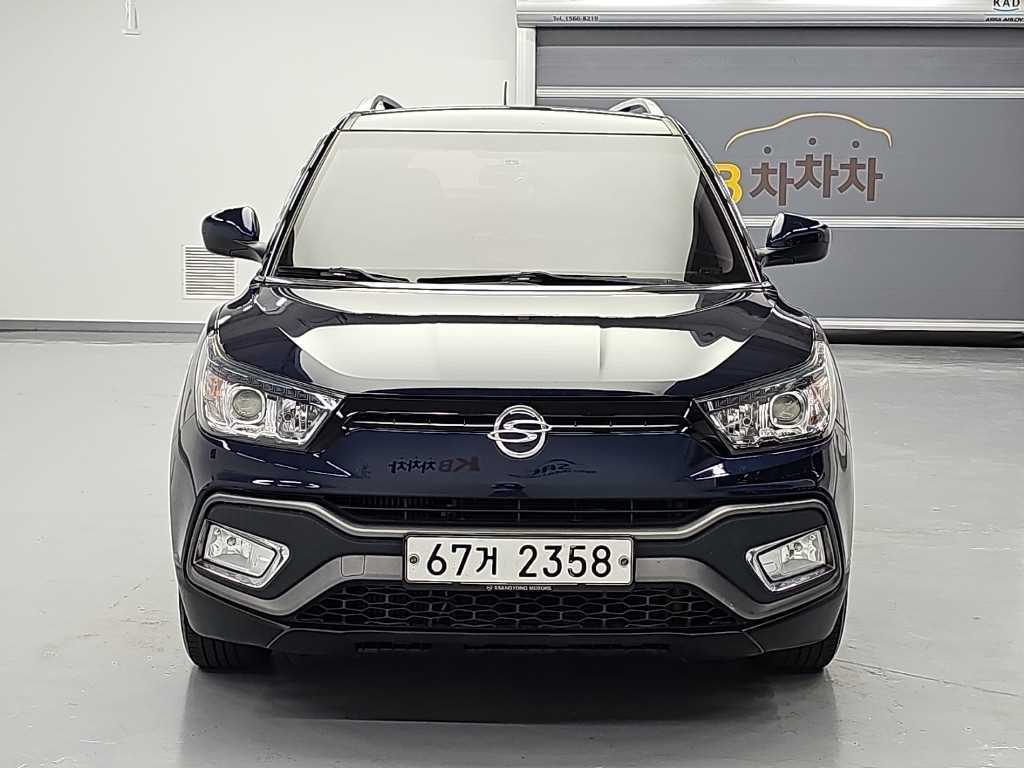 KGM 티볼리 2WD 디젤 1.6 IX 사진 2/20