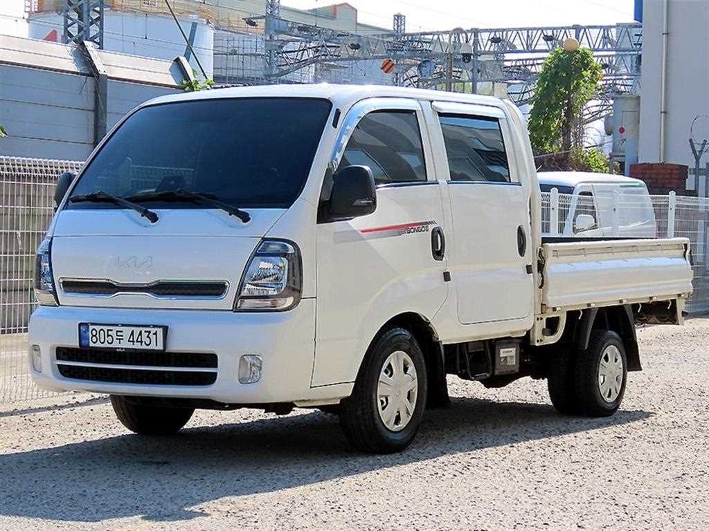 기아 더뉴봉고3 카고 1.0톤/더블캡/초장축 GLS 사진 2/19