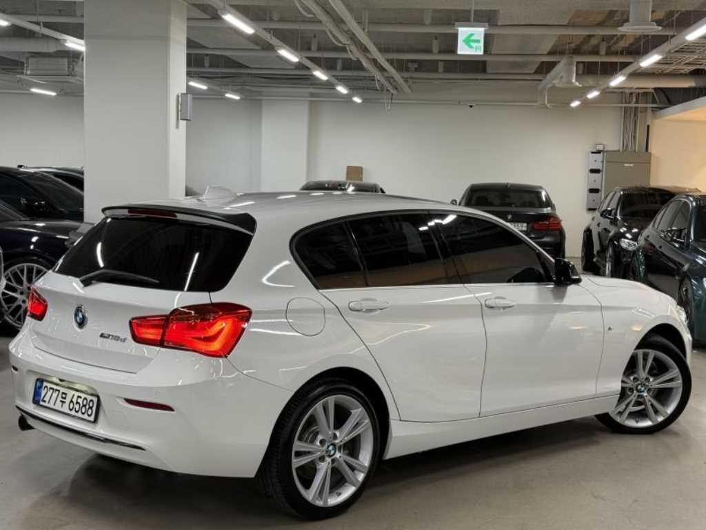 BMW 1시리즈 118d 스포츠 스페셜 에디션 사진 2/17