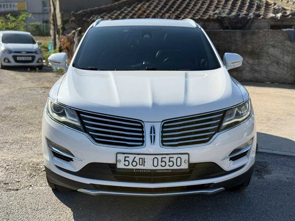링컨 MKC 2.0 AWD 사진 2/20
