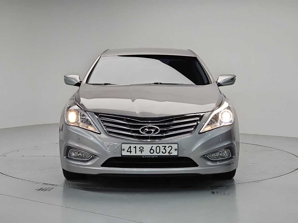 현대 그랜저 HG240 LUXURY 사진 2/19