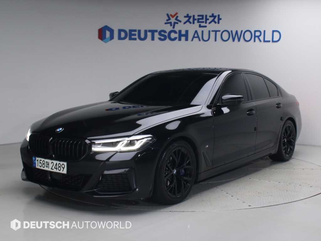 BMW 5시리즈 520i M 스포츠 사진