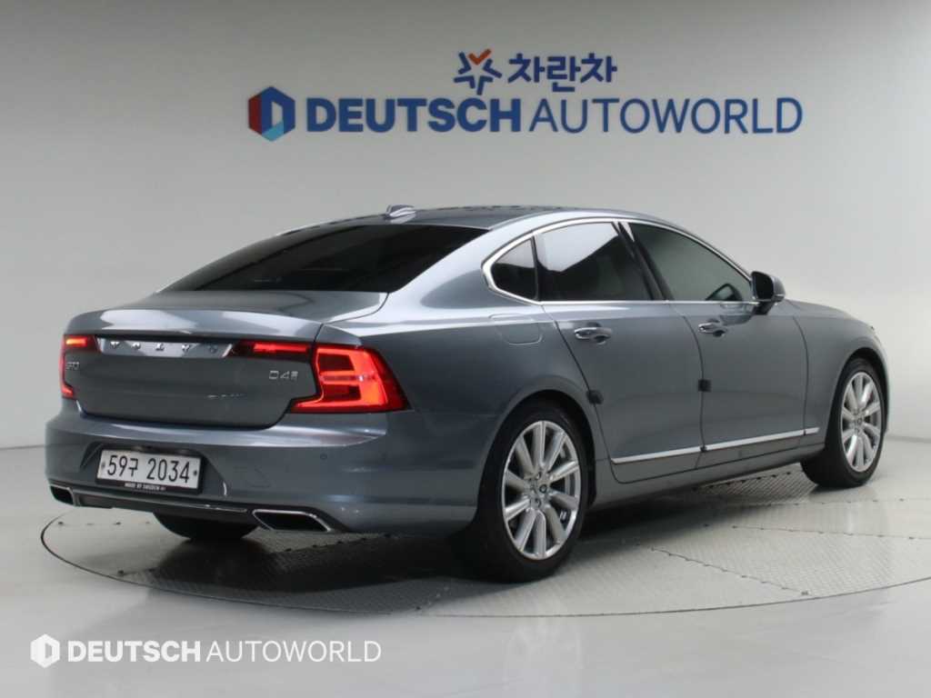 볼보 S90 D4 인스크립션 사진 2/20