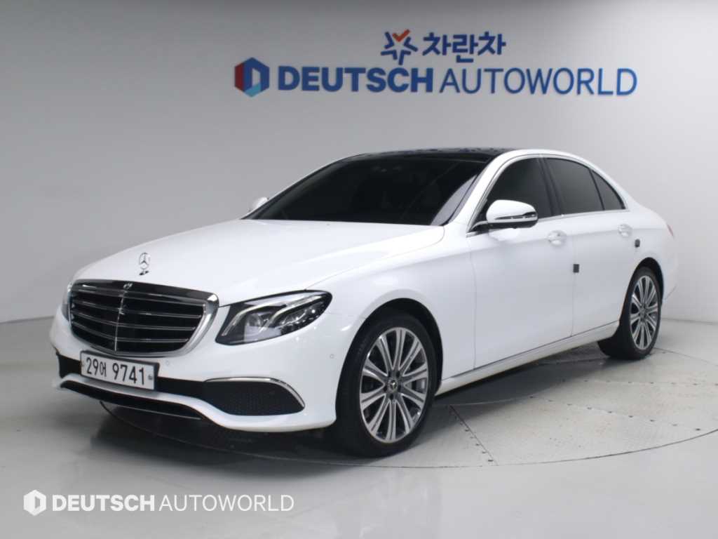 벤츠 E 클래스 E400 4MATIC 익스클루시브 사진