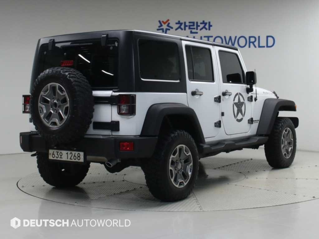 지프 랭글러 2.8 루비콘 4DR 사진 2/20