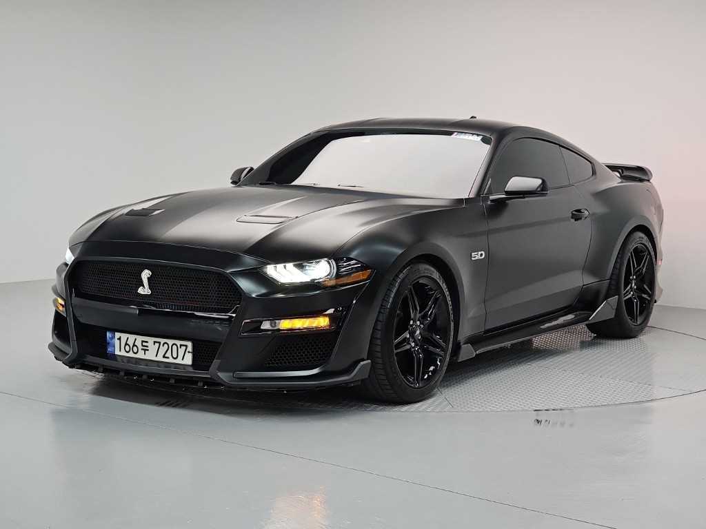 포드 머스탱 5.0 GT 쿠페 사진