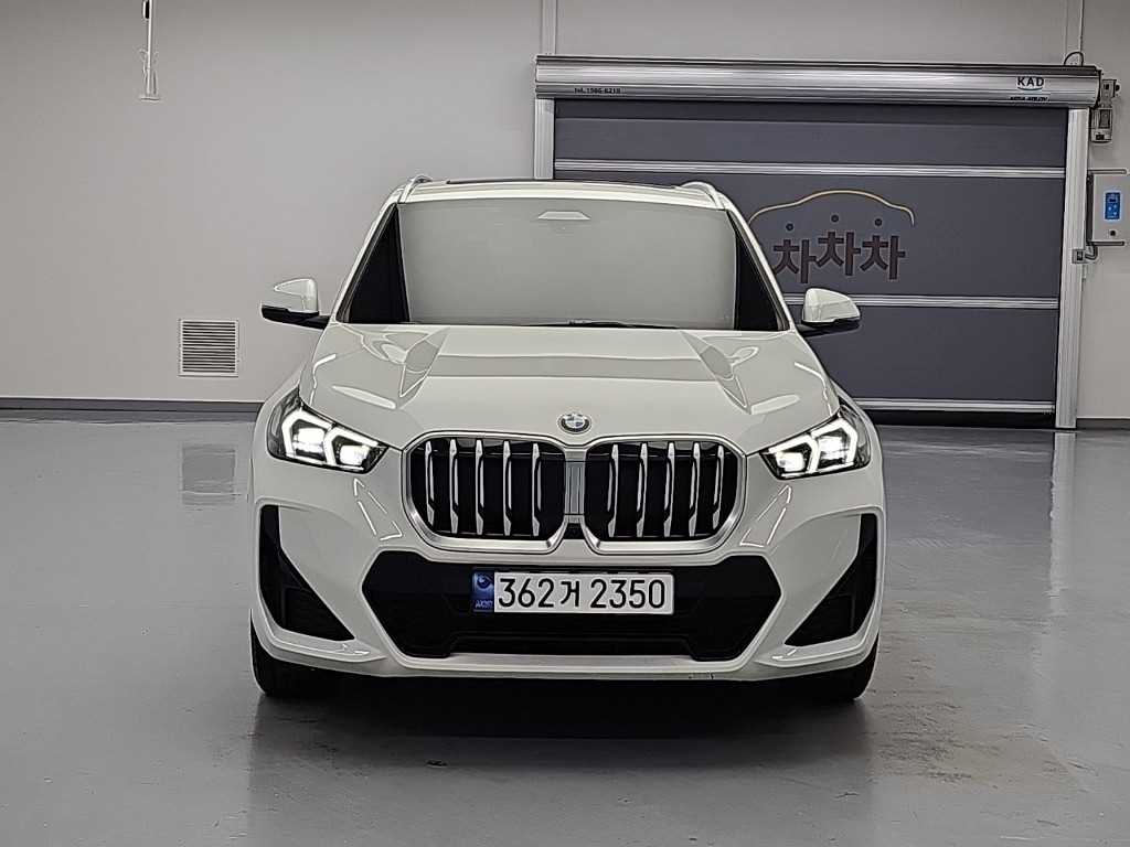 BMW X1 sDrive 18d M 스포츠 사진 2/18