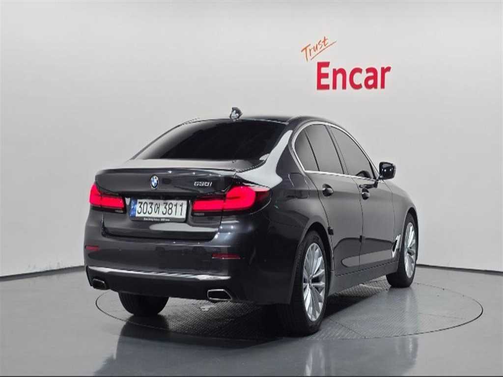 BMW 5시리즈 530i 럭셔리 사진 2/20