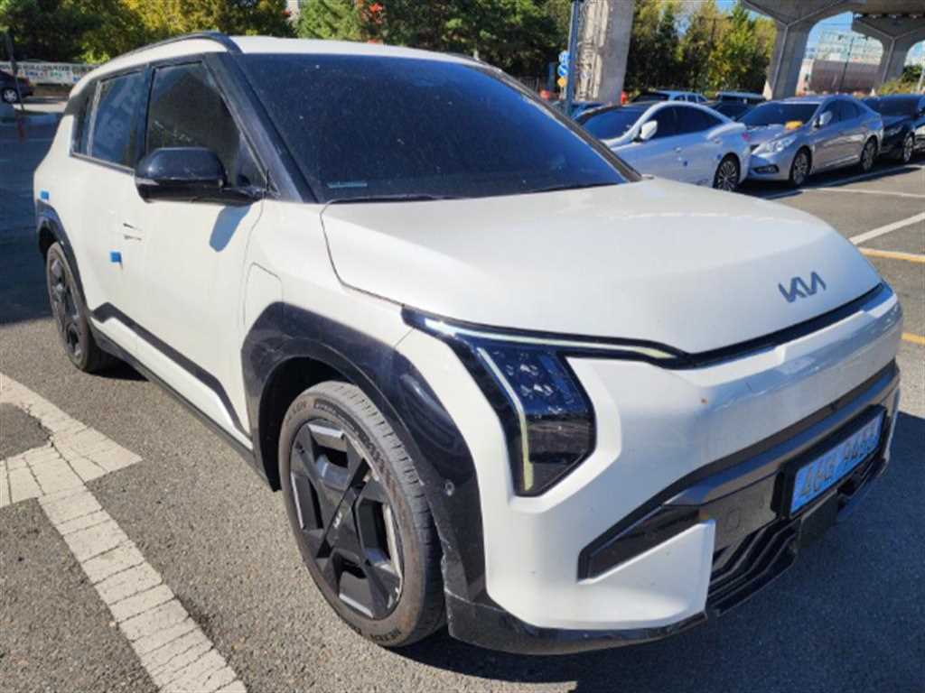 기아 EV3 롱레인지 2WD GT 라인 사진 2/13