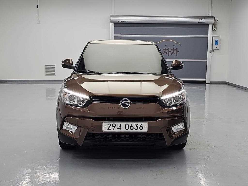 KGM 티볼리 가솔린 2WD 1.6 VX 사진 2/18