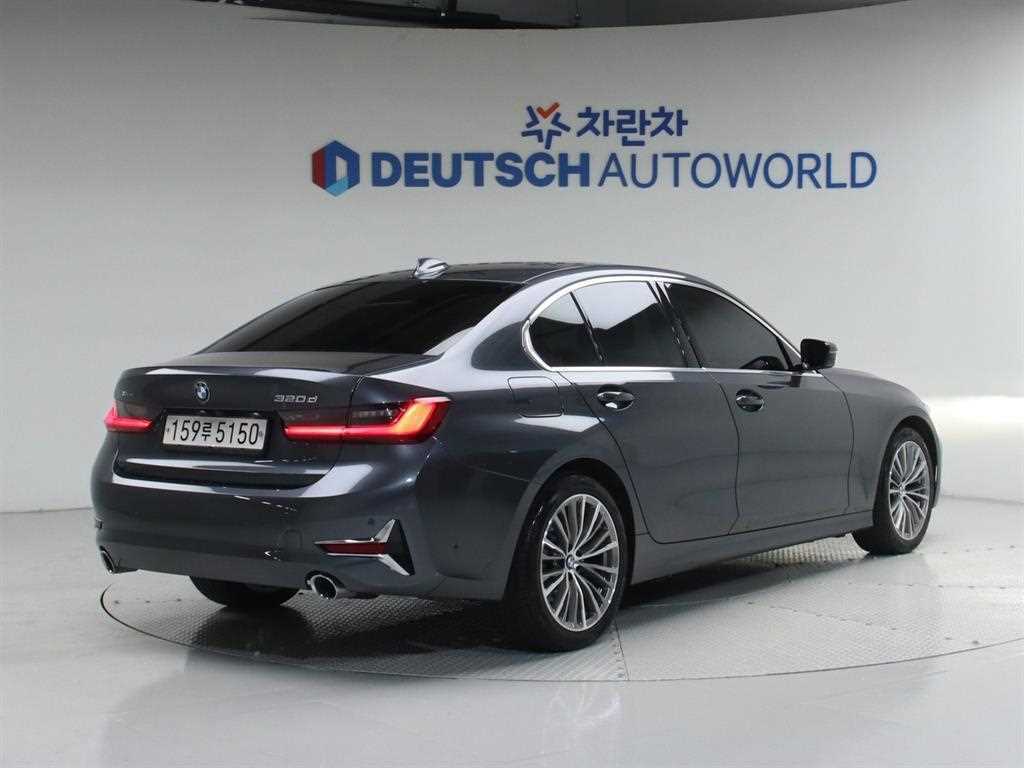 BMW 3시리즈 320d xDrive 럭셔리 사진 2/20