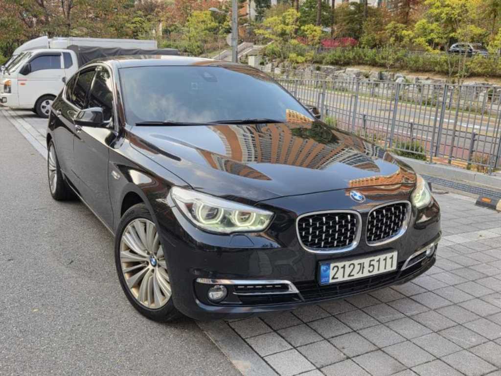 BMW 그란투리스모 GT 30d xDRIVE 사진 2/19