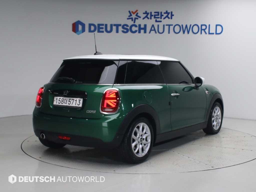 MINI 쿠퍼 SE 사진 2/20