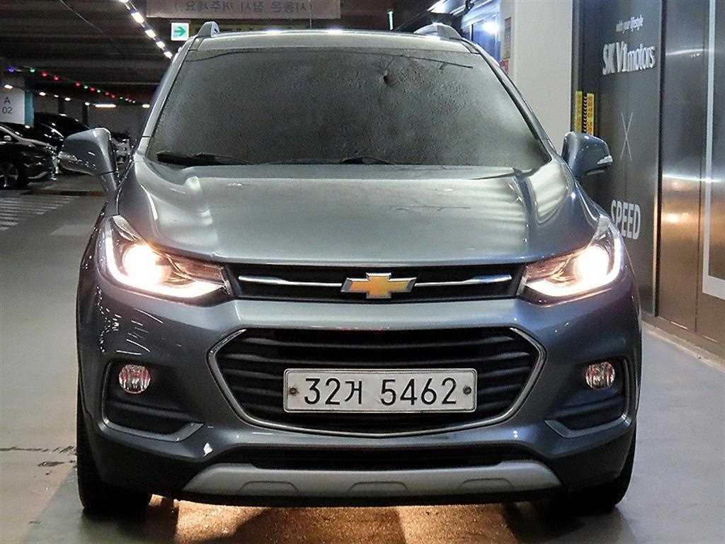 쉐보레 트랙스 가솔린 1.4 프리미어 사진 2/18