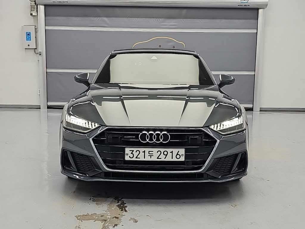 아우디 A7 55 TFSI 콰트로 프리미엄 사진 2/18
