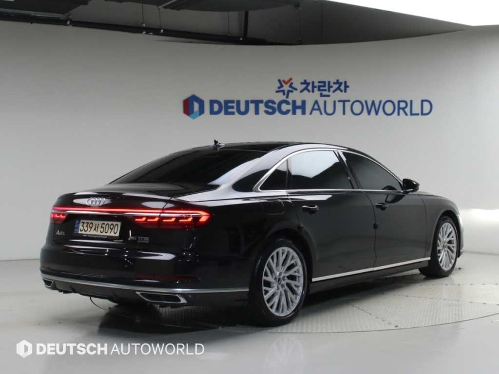 2021 Audi A8 55 TFSI LWB Base