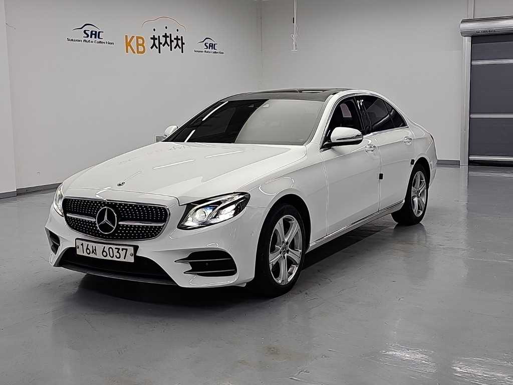 벤츠 E 클래스 E220d 아방가르드 사진