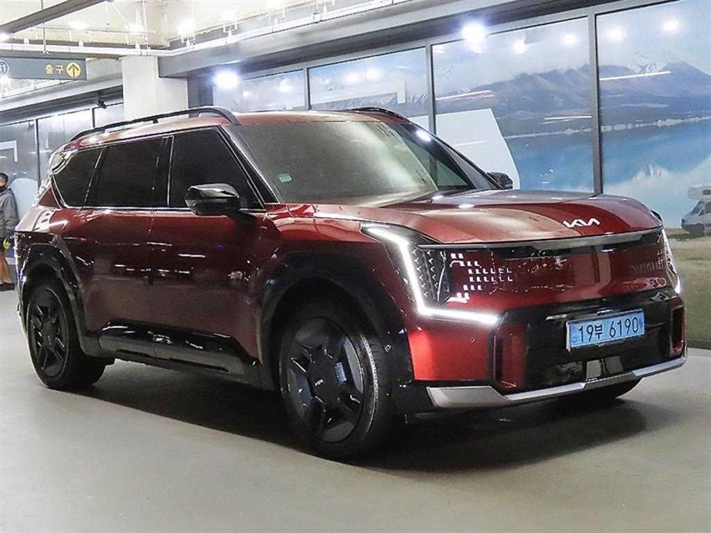 기아 EV9 롱레인지 4WD GT Line 사진