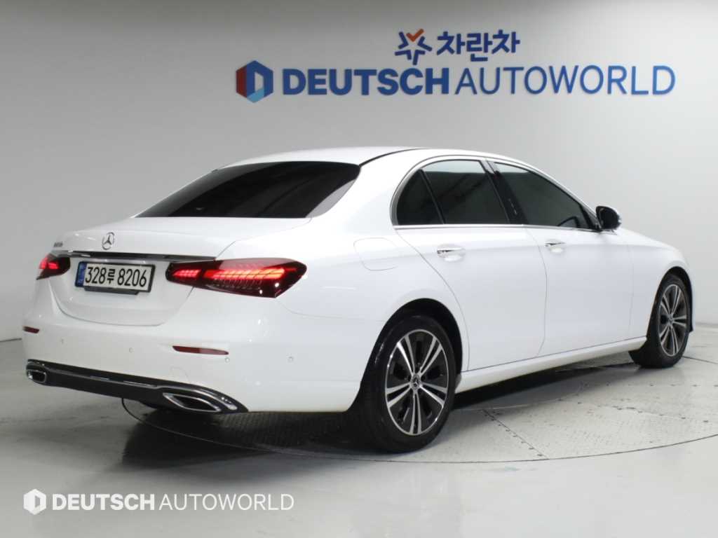 벤츠 E 클래스 E250 아방가르드 사진 2/20