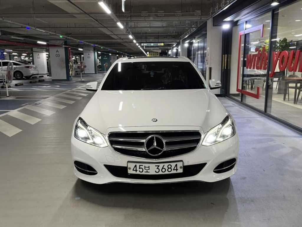 벤츠 E 클래스 E220 CDI 아방가르드 사진 2/18