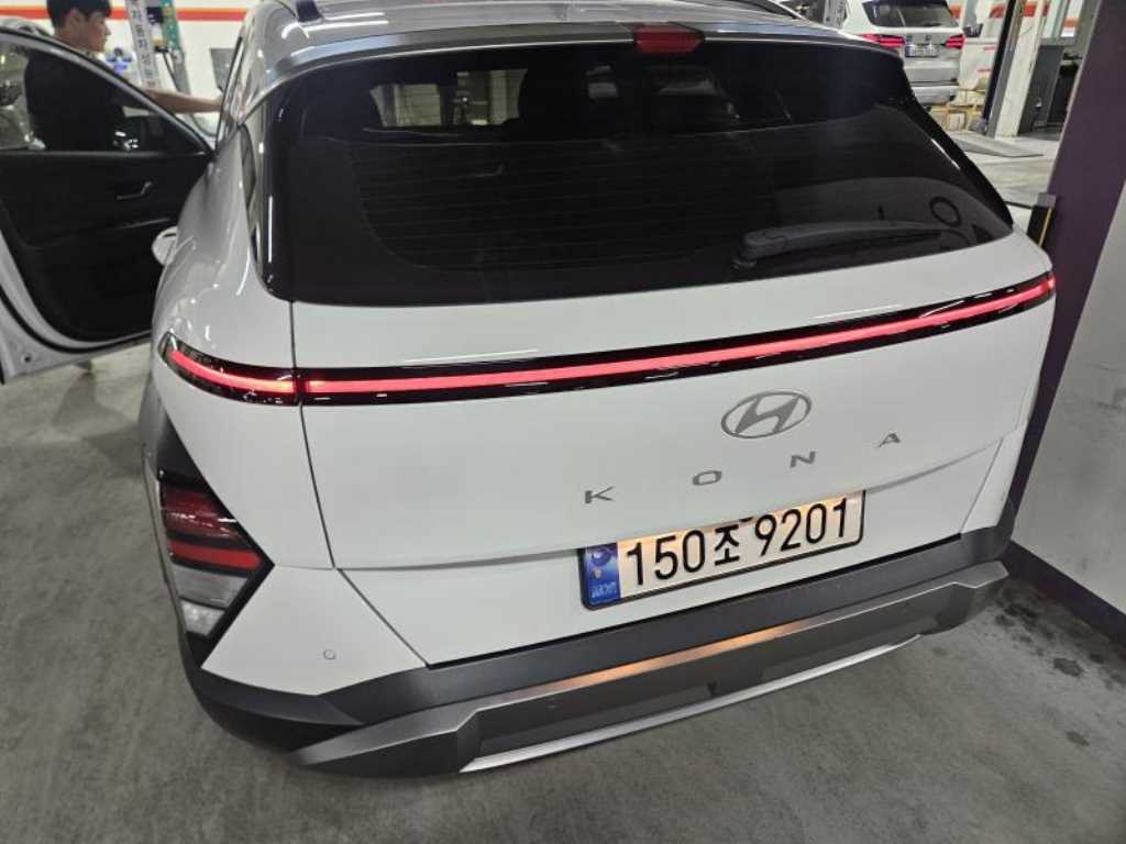 현대 코나 1.6 가솔린 터보 2WD 프리미엄 사진 2/10