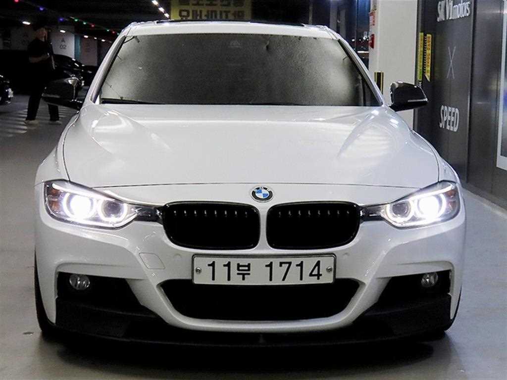 BMW 3시리즈 320d M 퍼포먼스 에디션 사진