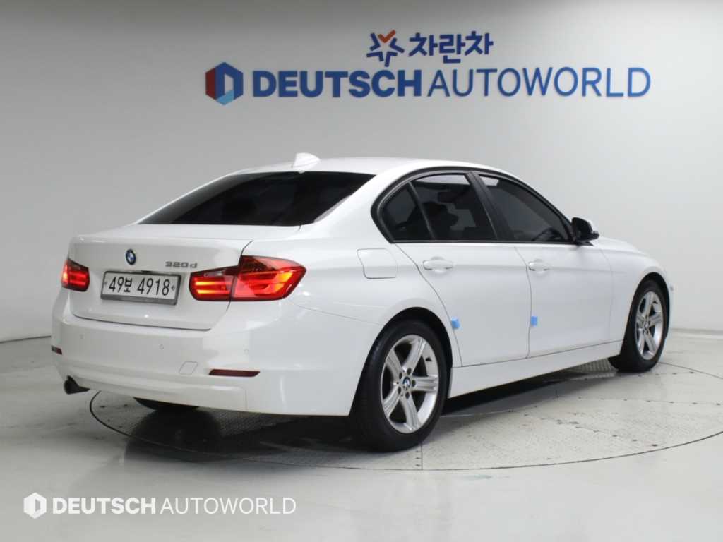 BMW 3시리즈 320d 사진 2/20
