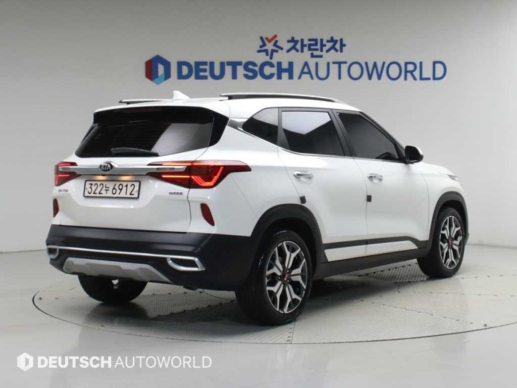 기아 셀토스 가솔린 1.6 터보 2WD 시그니처 사진 2/20