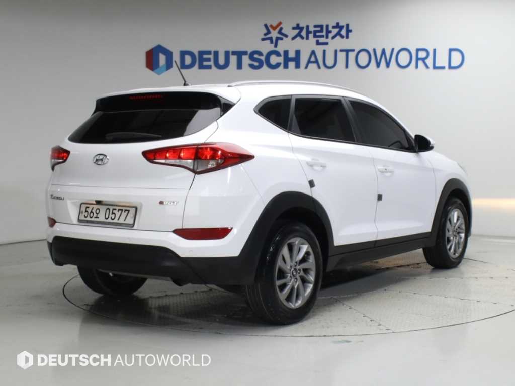 현대 투싼 디젤 1.7 2WD 모던 사진 2/20