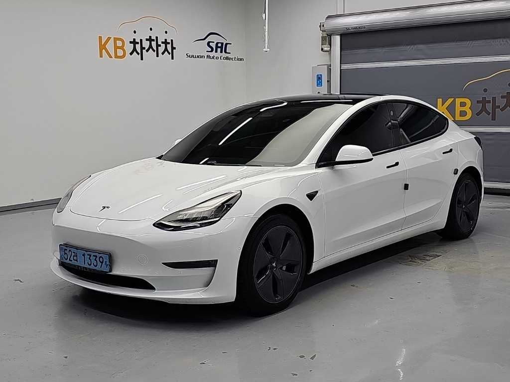테슬라 모델 3 롱 레인지 사진