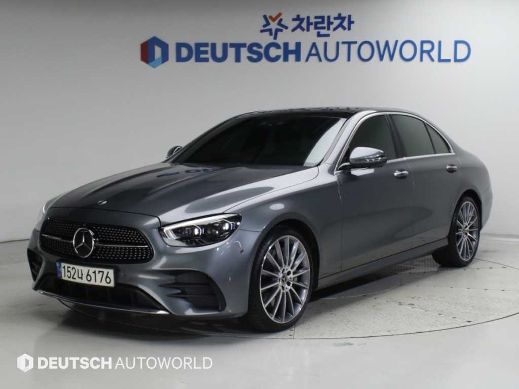 벤츠 E 클래스 E350 4MATIC 아방가르드 사진