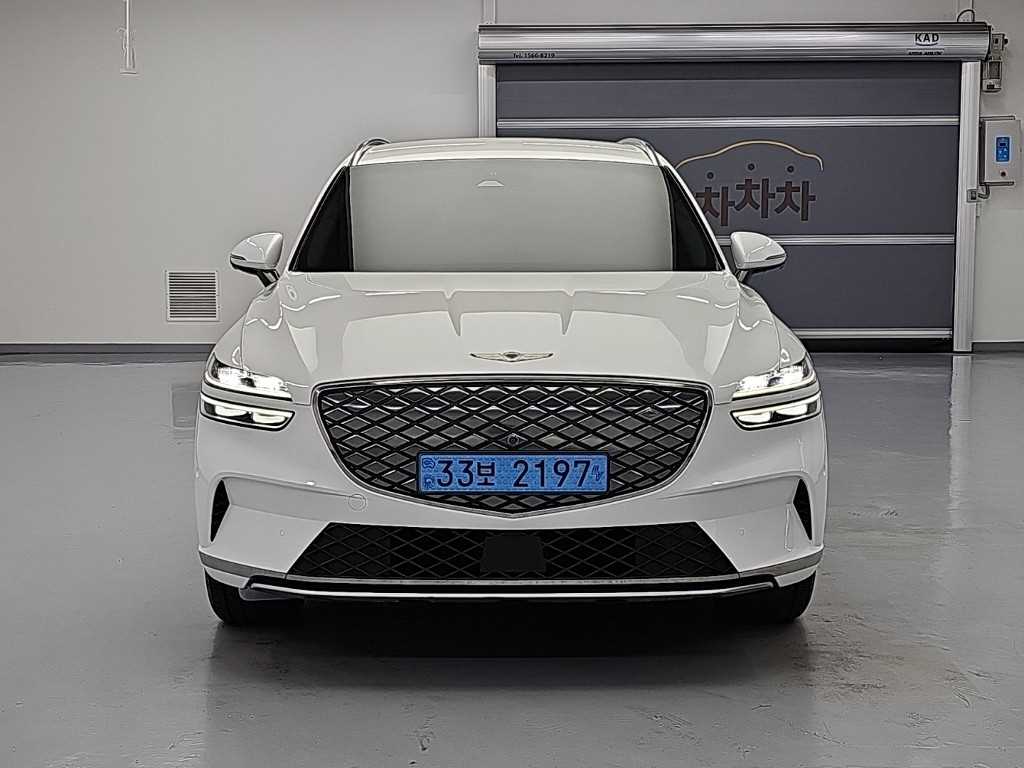 제네시스 GV70 e-AWD 사진 2/18