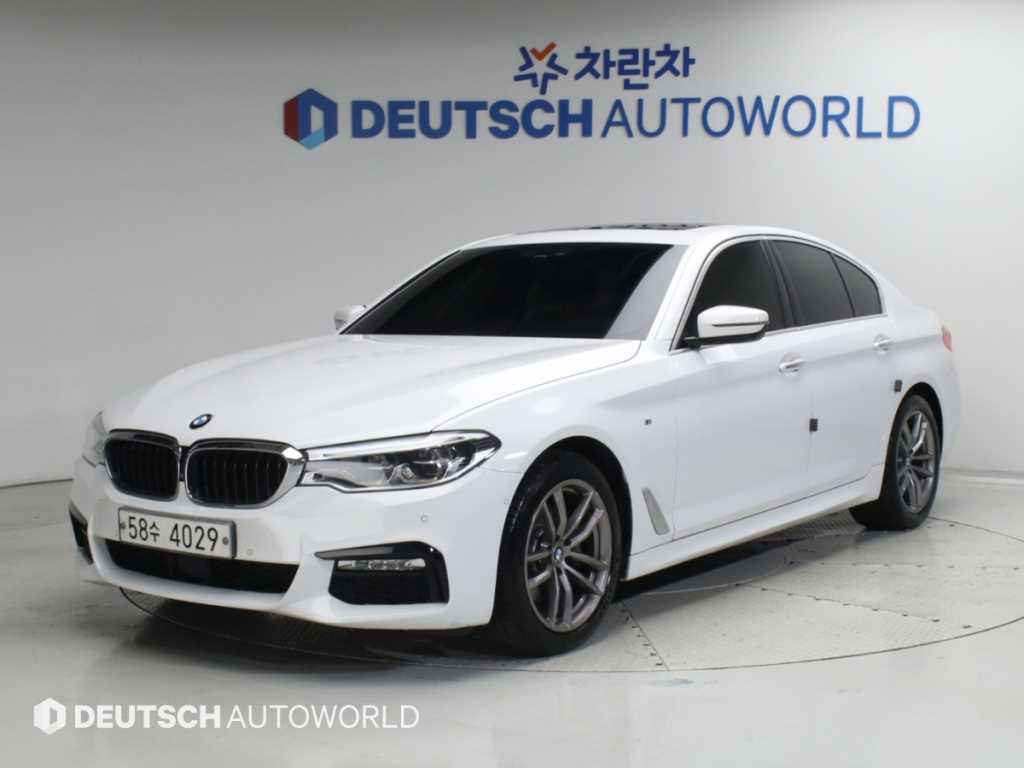 BMW 5시리즈 520d xDrive M 스포츠 플러스 사진