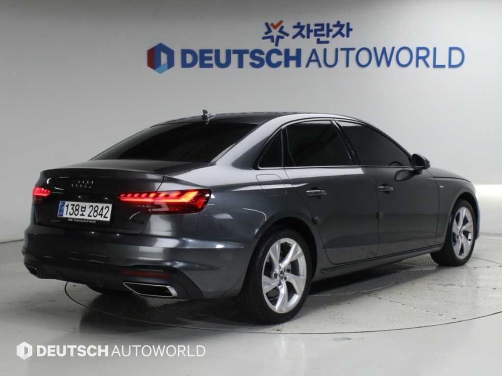 아우디 A4 40 TFSI 프리미엄 사진 2/20