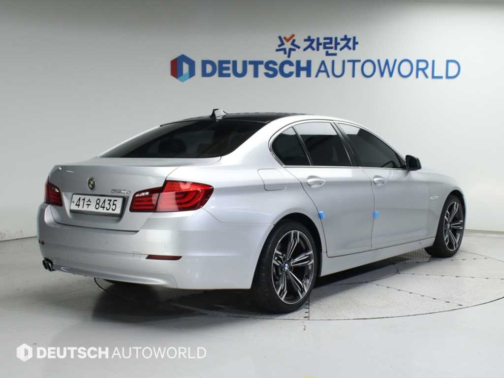 BMW 5시리즈 520d 사진 2/20
