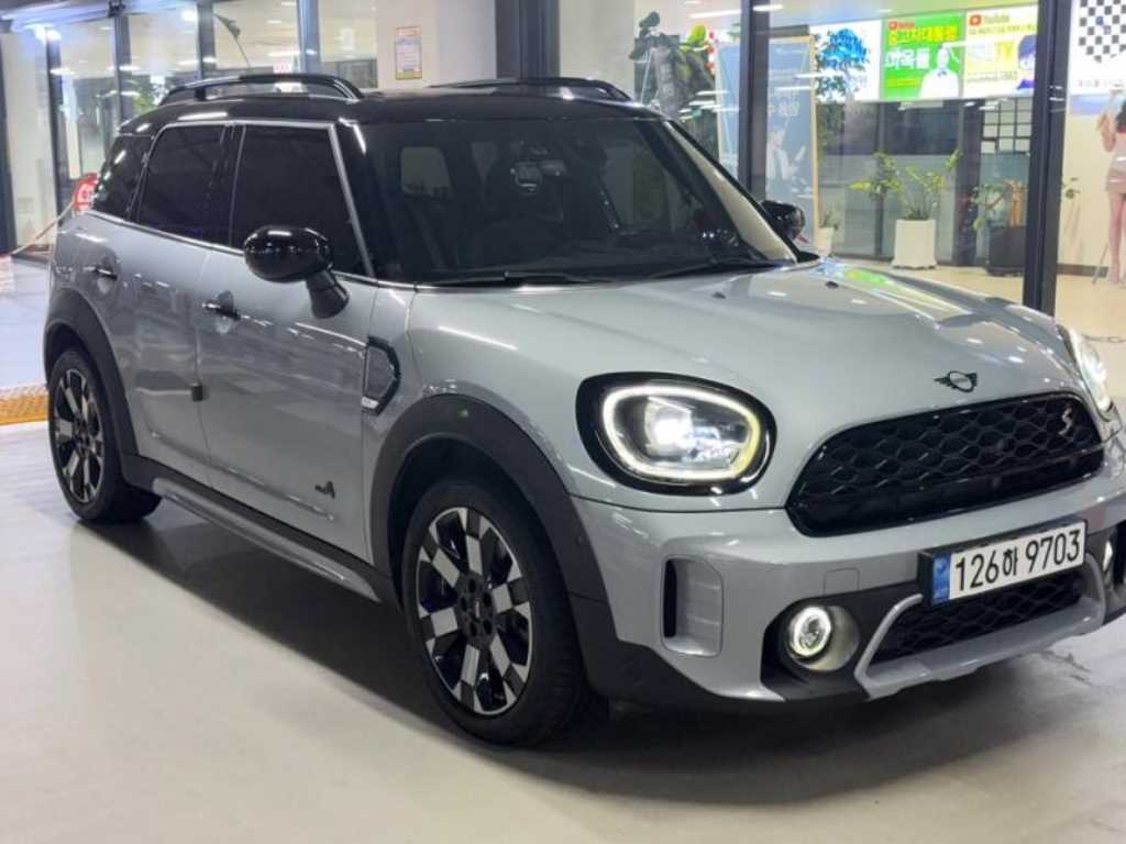 MINI 컨트리맨 2.0 S ALL4 T1 언테임드 에디션 사진 2/20