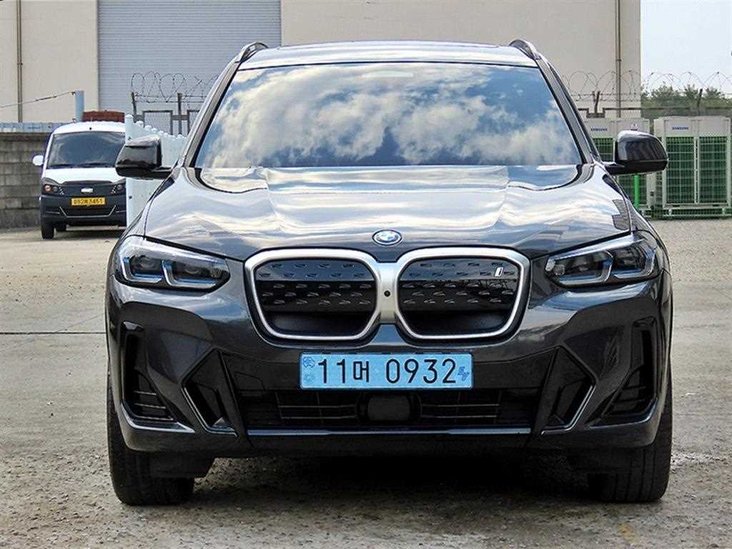 BMW iX3 M 스포츠 기본형 사진