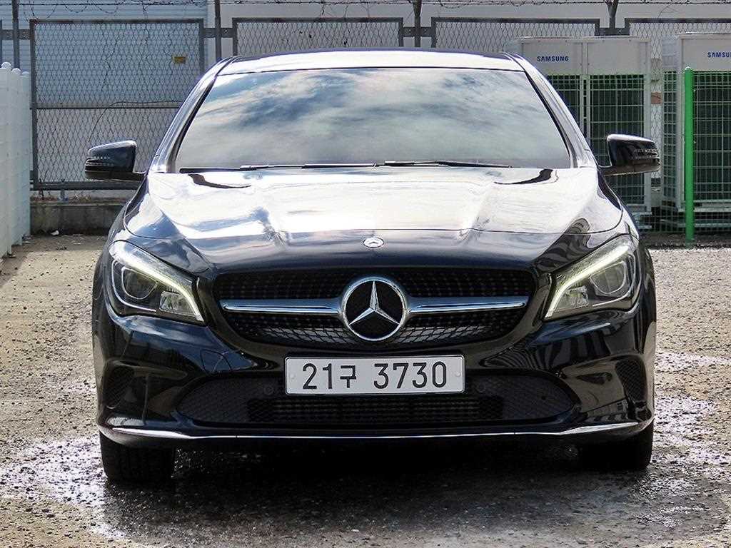 벤츠 CLA 클래스 CLA 250 4MATIC 사진