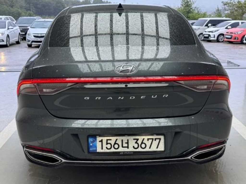 현대 그랜저 프리미엄 사진 2/10
