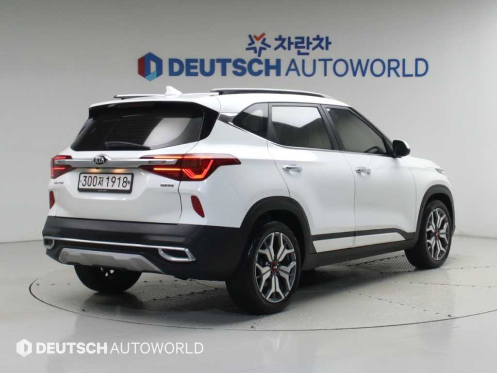 기아 셀토스 가솔린 1.6 터보 2WD 노블레스 사진 2/20