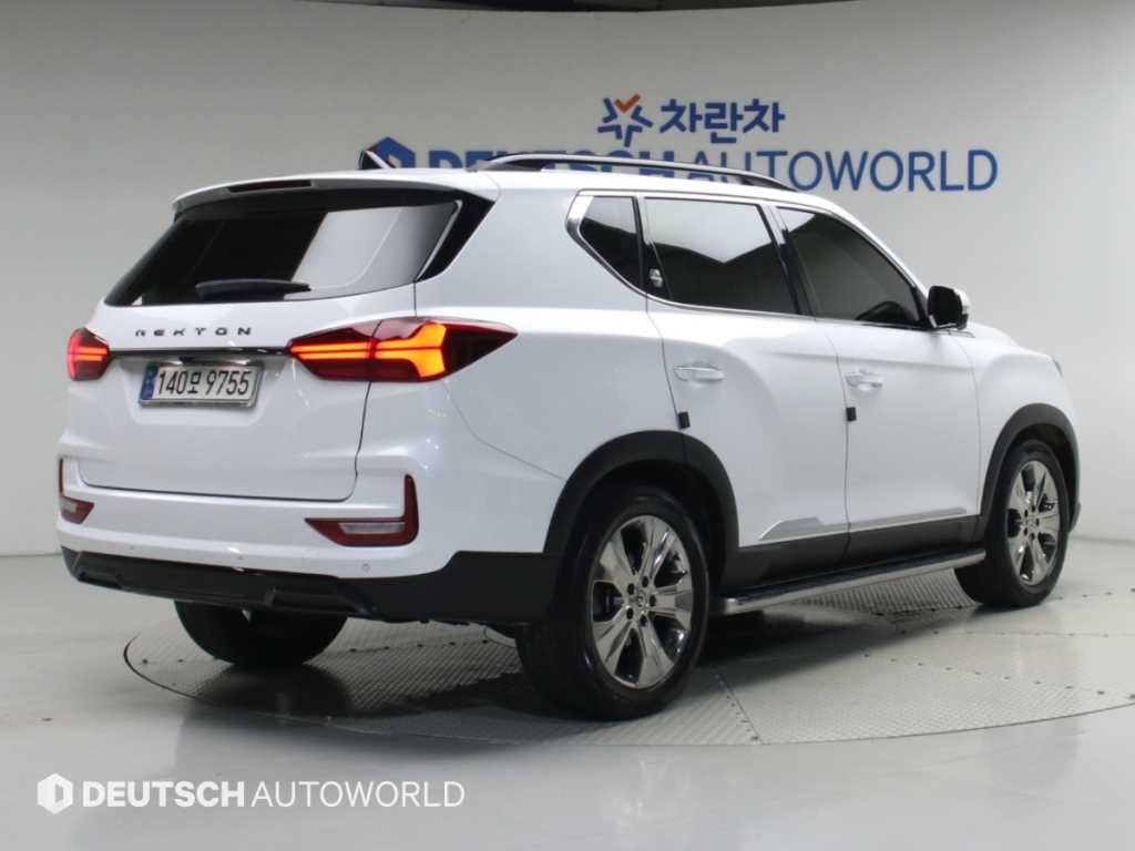 KGM 렉스턴 디젤 2.2 4WD 시그니처 사진 2/20