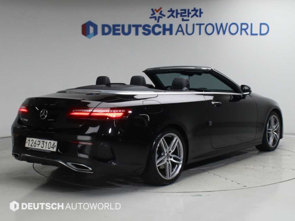 벤츠 E 클래스 E220d 카브리올레 사진 2/20