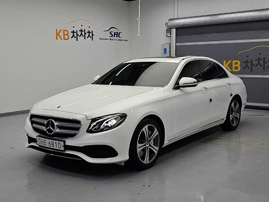 벤츠 E 클래스 E300 아방가르드 사진