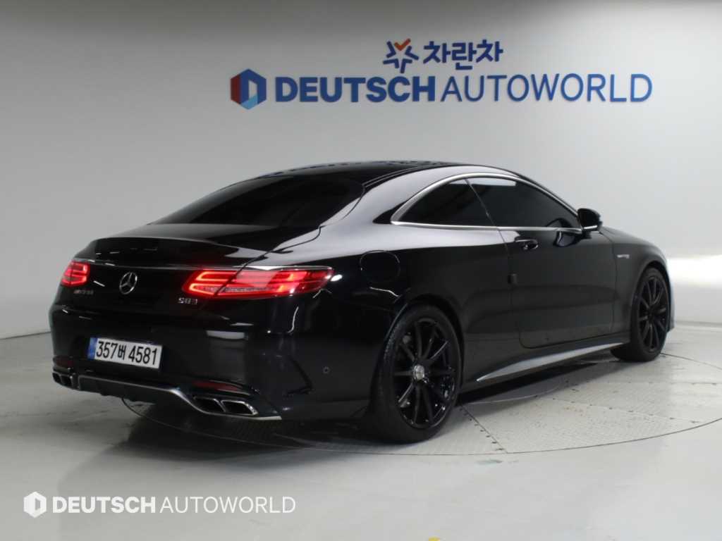벤츠 S 클래스 S 63 AMG 4MATIC 쿠페 사진 2/20