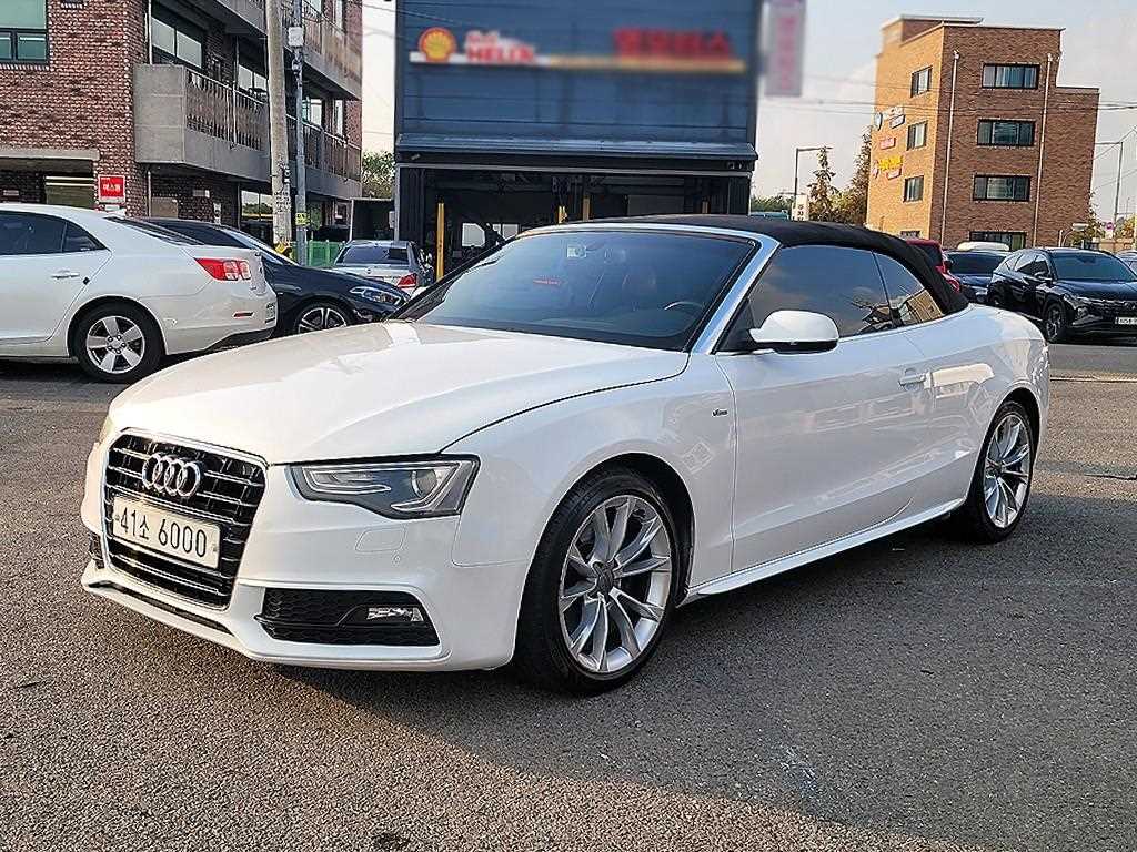 아우디 A5 40 TFSI 콰트로 카브리올레 사진 2/19