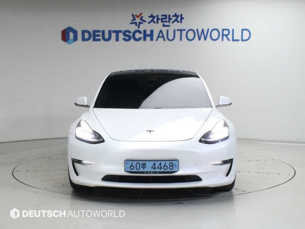 테슬라 모델 3 롱 레인지 사진 2/20