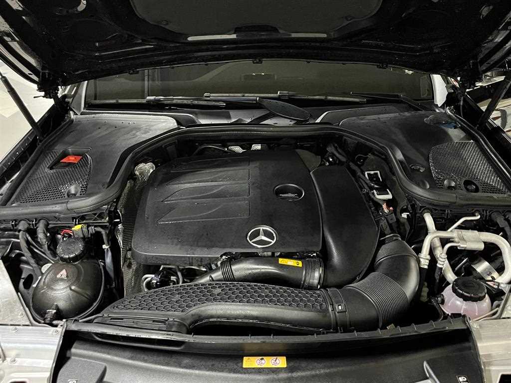 벤츠 E 클래스 E350 4MATIC AMG LINE 사진