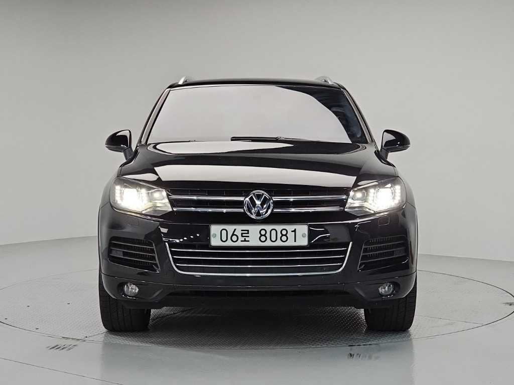 폭스바겐 투아렉 V6 3.0 TDI 블루모션 사진 2/19
